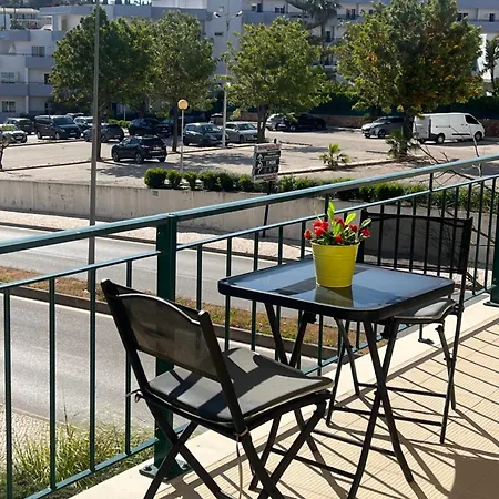 Ocean Terrace 아파트
